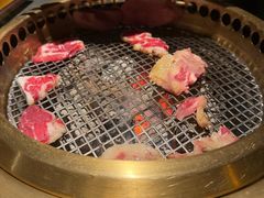 -铭牛烧肉·和牛海鲜自助(高新月牙湖店)