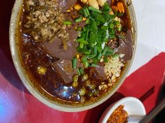-谢老五跷脚牛肉·非遗传承店