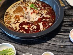-老船舫·现做活鲜鱼馆(东郊记忆店)