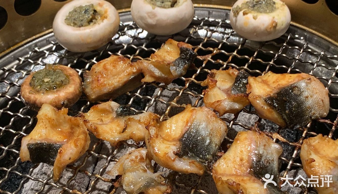 我宣布南宁烤肉天花板必须要有它的名字 排队也要吃🥩
