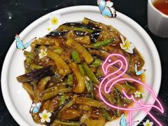 -皇城根·烤鸭·鱼头·家常菜(欧亚大观乐活城店)