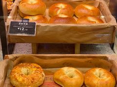 -巴黎贝甜(大宁国际商业广场店)