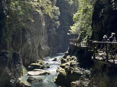 -蝶舞清江·恩施地心谷景区