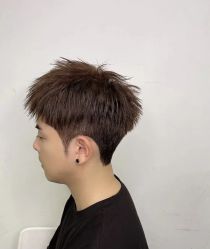 -东方美妍小鹏造型