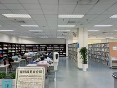 -南山图书馆(常兴路店)