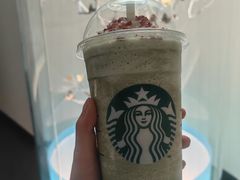 -星巴克(杭州湖滨银泰E区店)