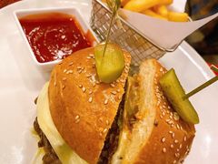 -WOLFGANG PUCK KITCHEN & BAR(迪士尼小镇店)
