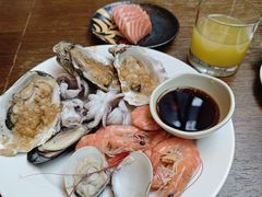 -松山湖凯悦酒店·Café自助餐厅·周末火舞秀表演