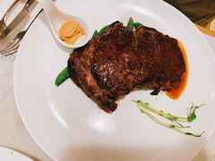 煎澳洲黑安格斯牛肉眼配烧汁-La-Serene Café