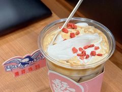 莓莓維也納-LilBee Coffee