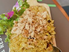 -Chom Cafe and Restaurant