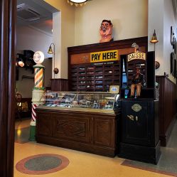 -IMUSE BARBER SHOP