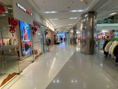 -百年港湾奥特莱斯(香炉礁店)