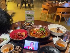 -肆季荟·SEASONS(江苏电视塔店)