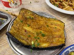 -江城燕子大排档(江汉路步行街店)