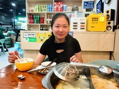 -老何家后安粉·糟粕醋海鲜火锅(三亚湾椰梦长廊店)
