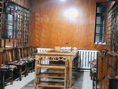 大堂-果松木炭酸菜铜火锅·外婆参鸡汤