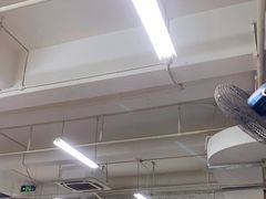 大堂-咏勝锑锅麻辣烫(净居寺路总店)