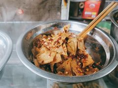 卤煮三角香干-清泉食杂店