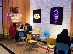 用餐区-DQ·蛋糕·冰淇淋(五角场万达店)