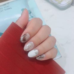 -手牵手美甲