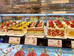 缤纷彩虹蛋糕-罗森尼娜(解放西路店)