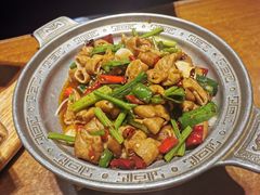干锅肥肠护心肉-95号酱骨·一块豆腐(展春园西路店)