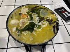 -肥汁米蘭香港米线(长宁来福士店)