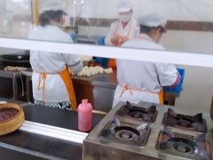 -老西白点心店