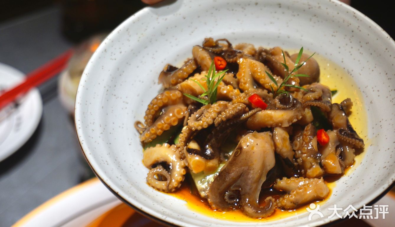 仙林美食|炊牛叔牛腩煲✖️东市有茶局