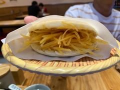 菜夹馍-陇上秦轩西安biangbiang面(EFC欧美金融商业城店)