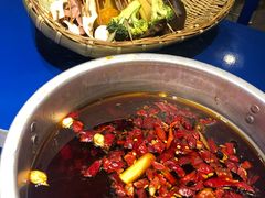 -马路边边 传媒大学店
