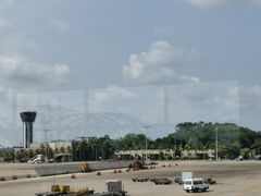 -班达拉奈克国际机场