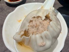 -莱莱小笼·乔艾
