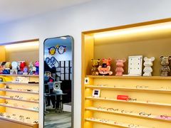 -三目眼镜·蔡司视觉合作店(青浦宝龙店)