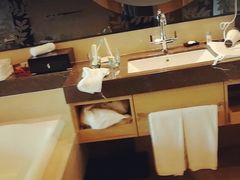 -广州花都皇冠假日酒店