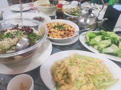 -YI PIN JU 一品居中餐厅 中国超市