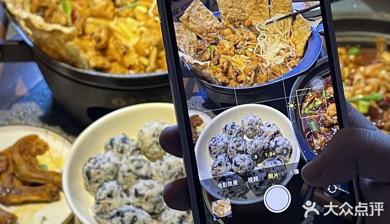 香晕我了😭还有人没吃过这锅螺蛳粉牛蛙吗