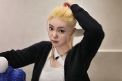 -变画·发型STUDIO