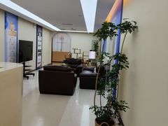 -青岛伊美尔医疗美容医院-停车场