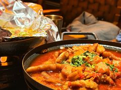 -何师烧烤Pro ·小龙虾·江湖川菜·精酿啤酒(太古里旗舰店)