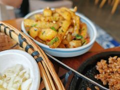 -包整·丝娃娃(一览甲秀楼风景店)