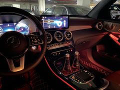 -上海星瀚奔驰4S店(红柳路店)