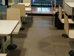 -麦当劳(西客站店)