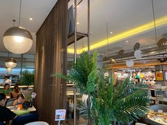 大堂-必胜客(东部星悦天地店)