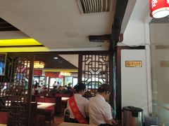 大堂-潮泰牛肉火锅 · 创于1992年(车公庙店)