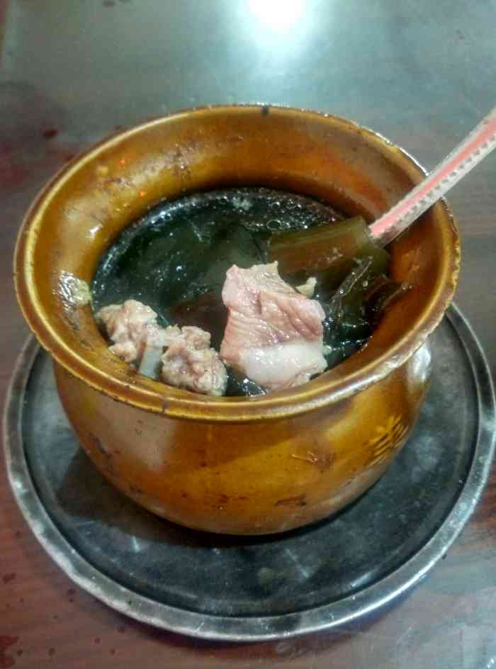 绳金塔瓦罐汤-"真心不咋地,不正宗,环境感觉也不干净,没.