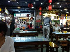 大堂-食上东新街美食街区(民乐新都会店)