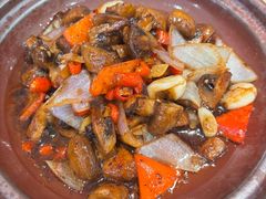 黑胡椒炒圆菇-丝路东方虾仁水饺(北京路二宫汇嘉店)