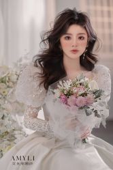 -艾米丽婚纱礼服